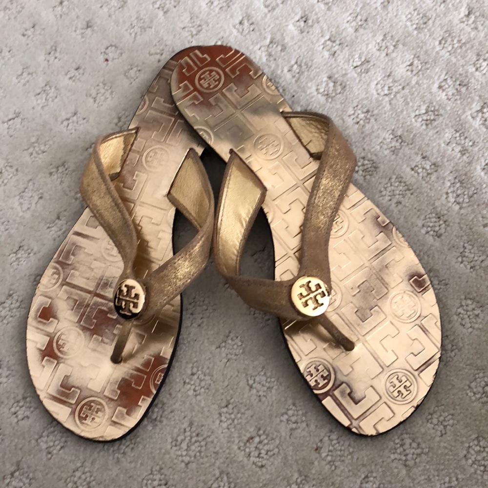 TORY BURCH leather flip flops